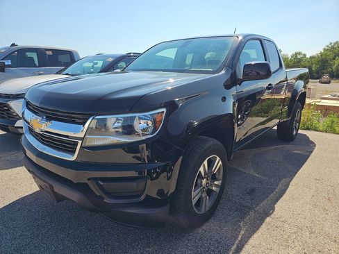 Used 2018 Chevrolet Colorado W/T w/ Custom Special Edition AWD/4WD image 1