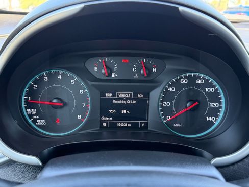 Used 2023 Chevrolet Malibu LT w/ Driver Confidence Package FWD image 16