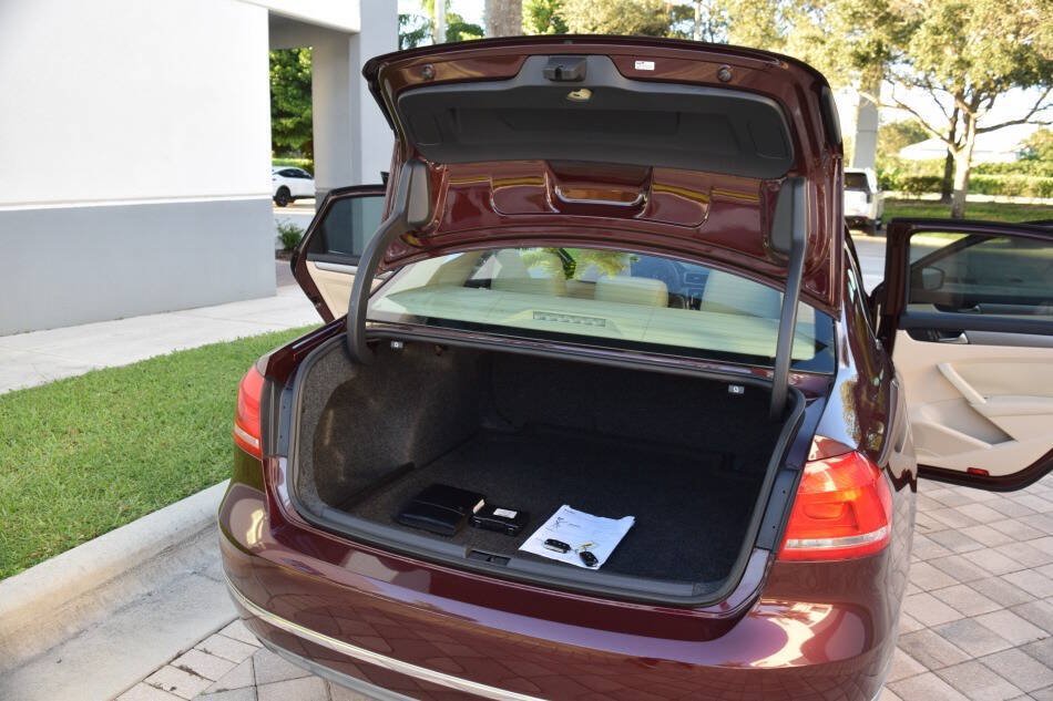 Used 2014 Volkswagen Passat TDI SE FWD image 79