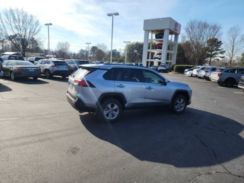 Used 2025 Toyota RAV4 XLE image 6
