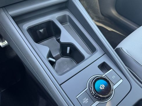 Used 2025 Volkswagen Tiguan SE R-Line image 15