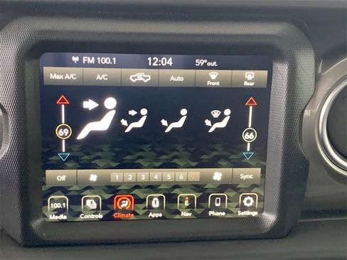 Used 2023 Jeep Gladiator Overland image 33