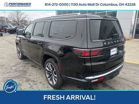 Used 2024 Jeep Wagoneer Series III w/ Premium Group I image 6