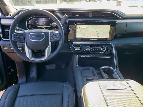 New 2026 GMC Sierra 3500 Denali w/ Technology Package image 12