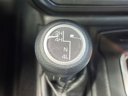 New 2025 Jeep Gladiator Sport image 23