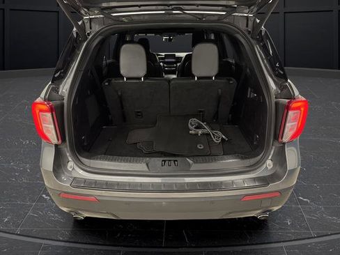 Used 2023 Ford Explorer ST-Line image 15