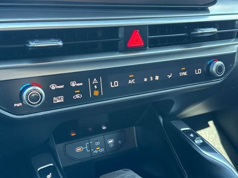 New 2026 Kia Sorento S FWD image 23