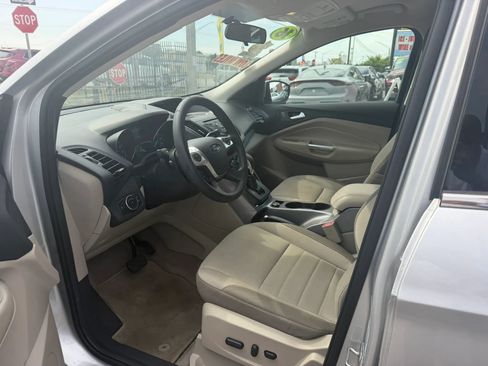 Used 2016 Ford Escape SE FWD image 8