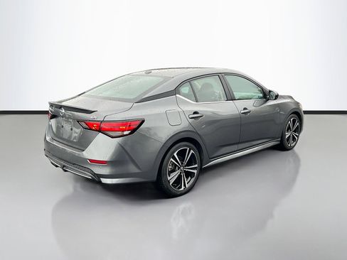 Used 2022 Nissan Sentra SR w/ Trunk Package image 7