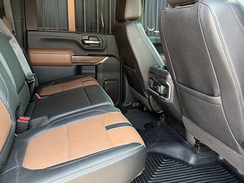 Used 2020 Chevrolet Silverado 3500 High Country w/ Z71 Off-Road Package AWD/4WD image 9