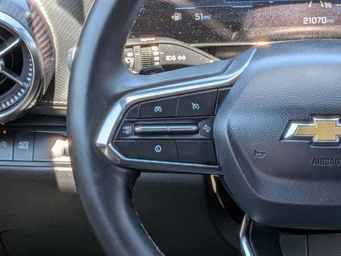 Used 2025 Chevrolet Equinox LT FWD image 18