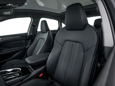 New 2026 Audi A6 Premium Plus AWD/4WD image 16