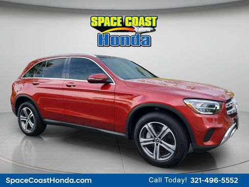 Used 2022 Mercedes-Benz GLC 300 4MATIC image 3