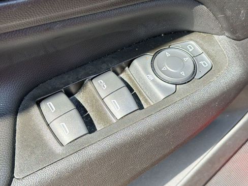 Used 2022 Chevrolet Equinox LT image 11