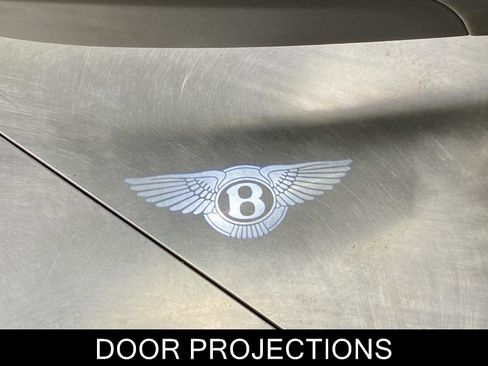 Used 2018 Bentley Bentayga AWD/4WD image 13
