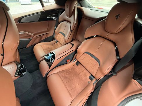 Used 2025 Ferrari Purosangue AWD/4WD image 24