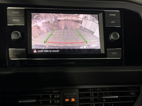 Used 2024 Volkswagen Jetta Sport FWD image 17