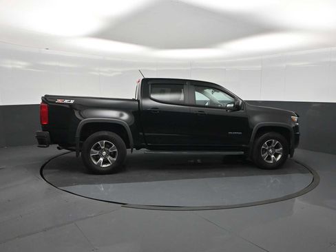 Used 2018 Chevrolet Colorado Z71 AWD/4WD image 9