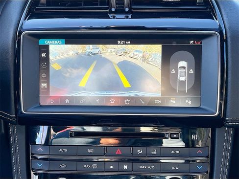 Used 2019 Jaguar F-PACE S image 13