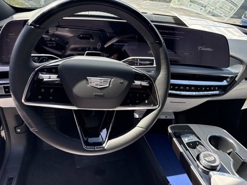 New 2026 Cadillac Lyriq Signature Sport w/ LPO, Floor Liner Package RWD image 28