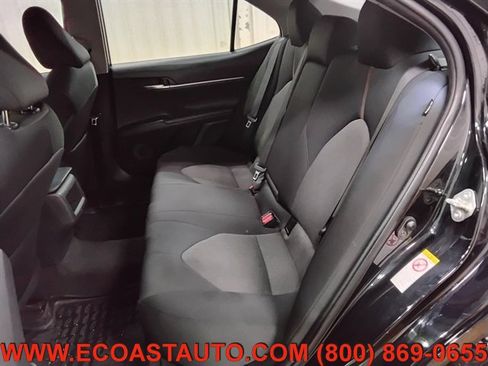 Used 2018 Toyota Camry LE image 13