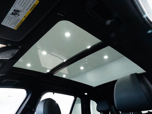 Used 2021 BMW X5 xDrive45e w/ M Sport Package image 16