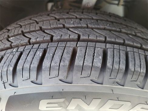 Used 2021 Porsche Macan image 9