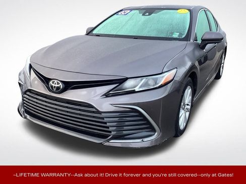Used 2024 Toyota Camry LE image 6