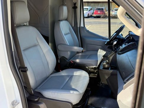 Used 2018 Ford Transit 250 148 Medium Roof image 15