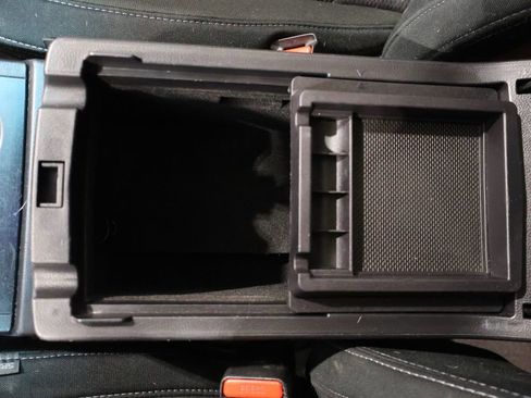 Used 2017 Subaru Outback 2.5i Premium image 31