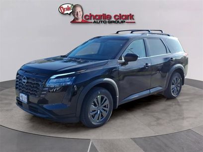 New 2026 Nissan Pathfinder SV