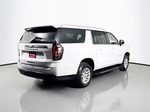 Used 2024 Chevrolet Suburban LT AWD/4WD image 5