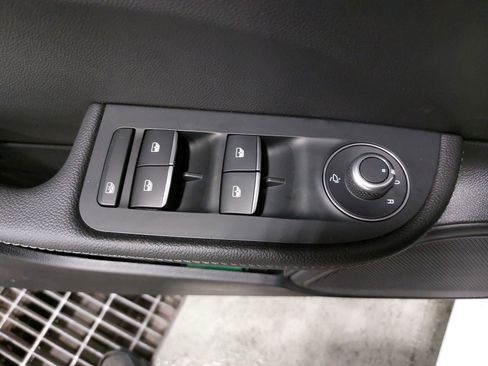 New 2025 Alfa Romeo Giulia w/ Veloce Package AWD image 30