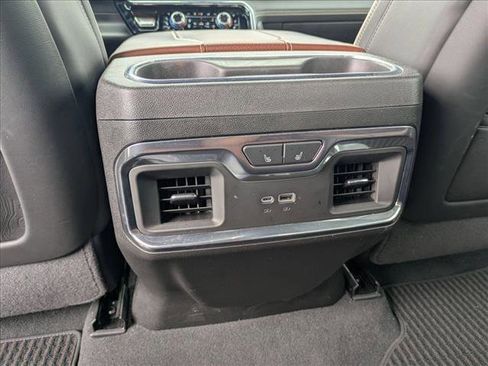 Used 2024 GMC Sierra 1500 Denali Ultimate AWD/4WD image 17