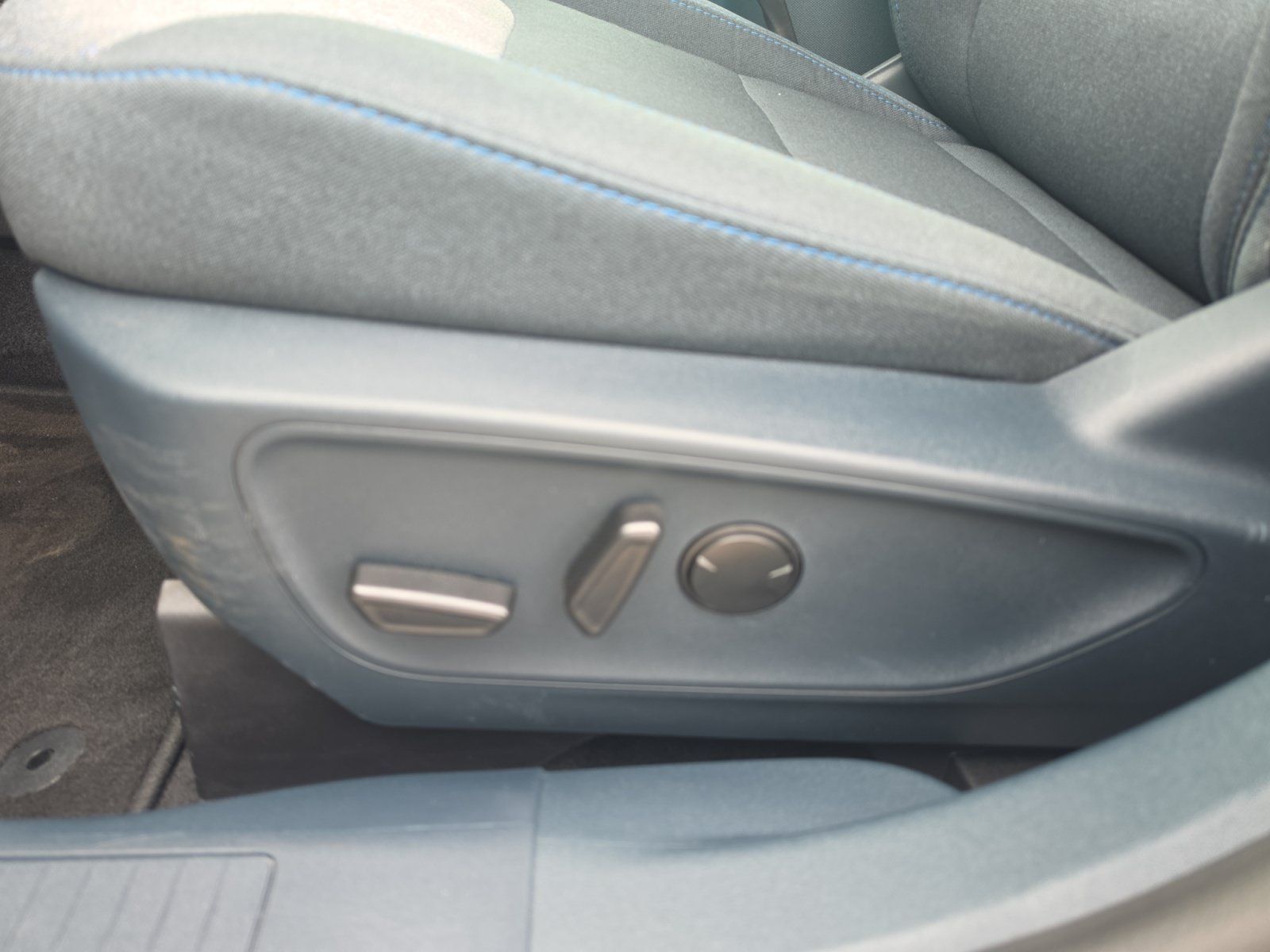 Used 2025 Ford Maverick XLT w/ XLT Luxury Package FWD image 15
