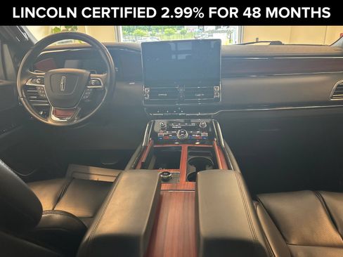 Certified 2024 Lincoln Navigator Premiere AWD/4WD image 7