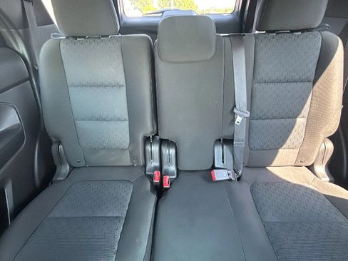 Used 2015 Ford Explorer XLT AWD/4WD image 16