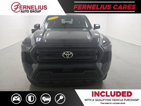 Used 2025 Toyota Tacoma SR AWD/4WD image 2
