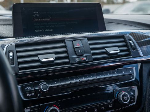 Used 2018 BMW M3 Base image 43