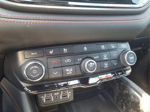 Used 2024 Dodge Durango R/T AWD/4WD image 17