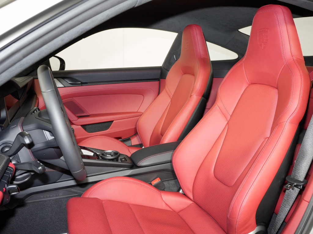 Certified 2026 Porsche 911 GT3 RWD image 5