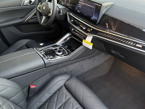 New 2026 BMW X6 M60i image 13