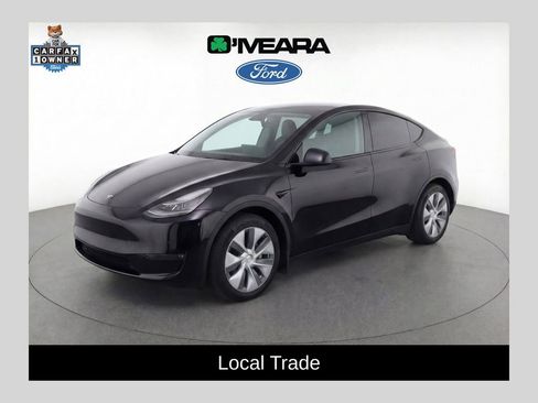 Used 2023 Tesla Model Y Long Range AWD/4WD image 1