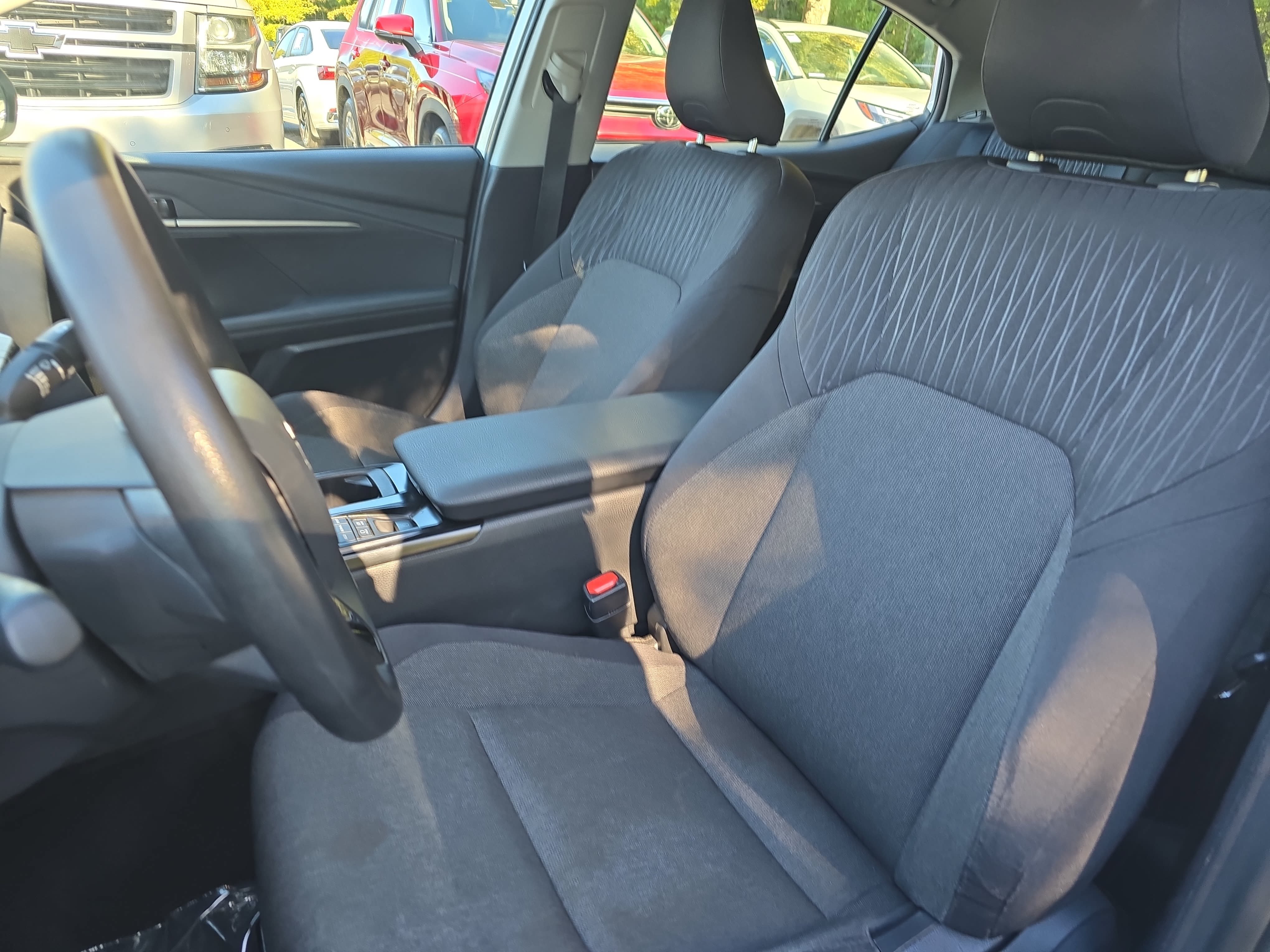 Used 2025 Toyota Camry LE FWD image 14