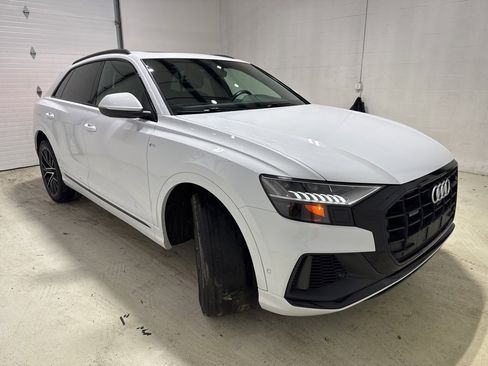 Used 2020 Audi Q8 Premium Plus w/ Premium Plus Package image 3