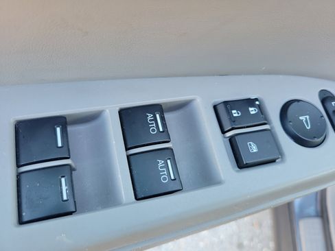 Used 2015 Honda Pilot Touring image 20