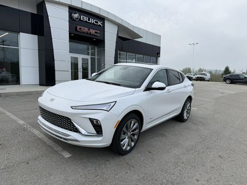 New 2026 Buick Envista Avenir image 1
