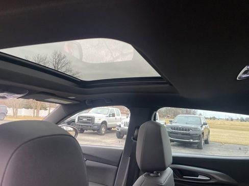 Used 2024 Dodge Hornet GT image 9