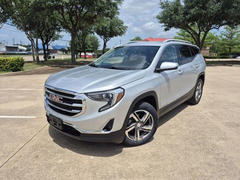 Used 2020 GMC Terrain SLT AWD/4WD image 1