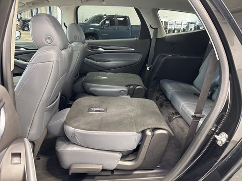 Used 2020 Buick Enclave Essence w/ Sport Touring Edition image 32